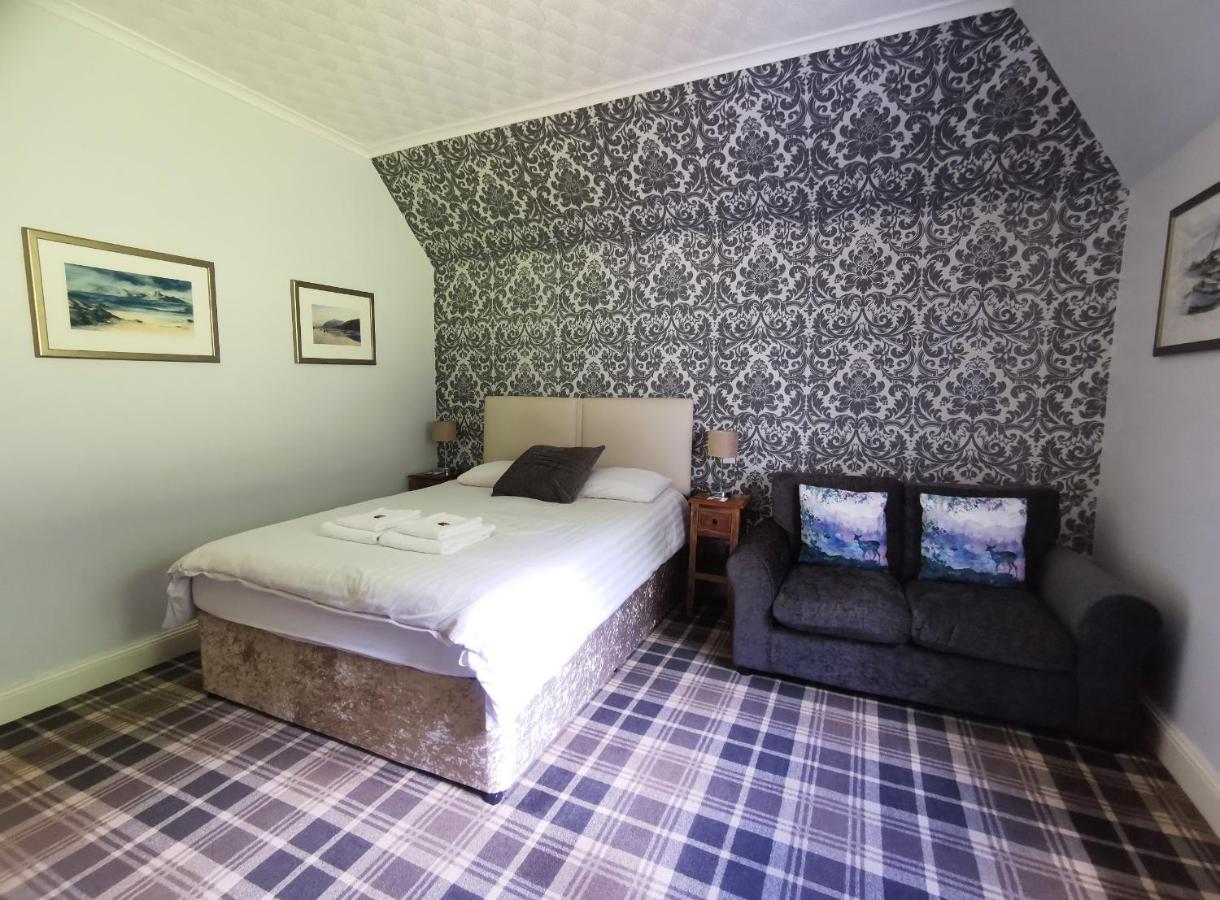קלנדר The Knowe Guest House מראה חיצוני תמונה