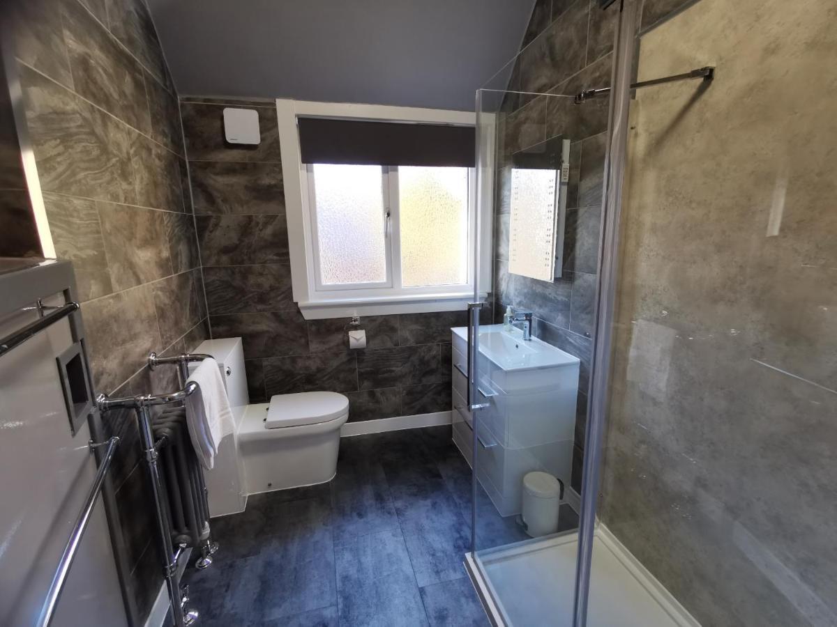 קלנדר The Knowe Guest House מראה חיצוני תמונה